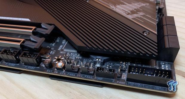 GIGABYTE Z690 AORUS Master Motherboard Review 12