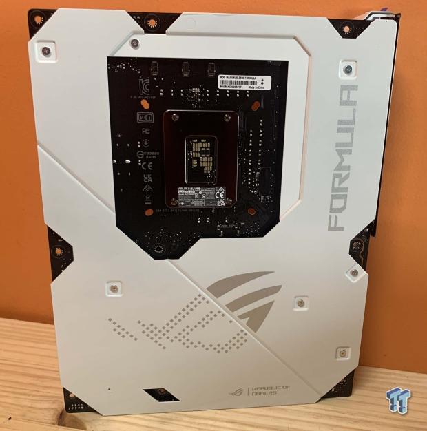 ASUS ROG Z690 Maximus Formula Motherboard Review