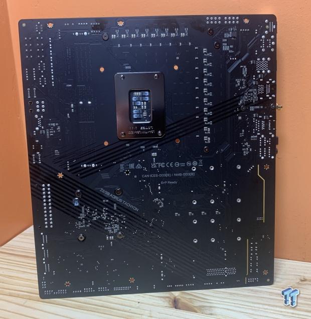 GIGABYTE Z690 AORUS Tachyon Motherboard Review 09