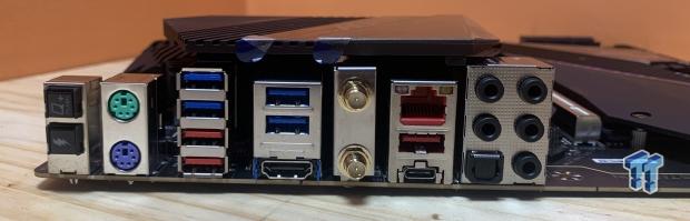 GIGABYTE Z690 AORUS Tachyon Motherboard Review 10