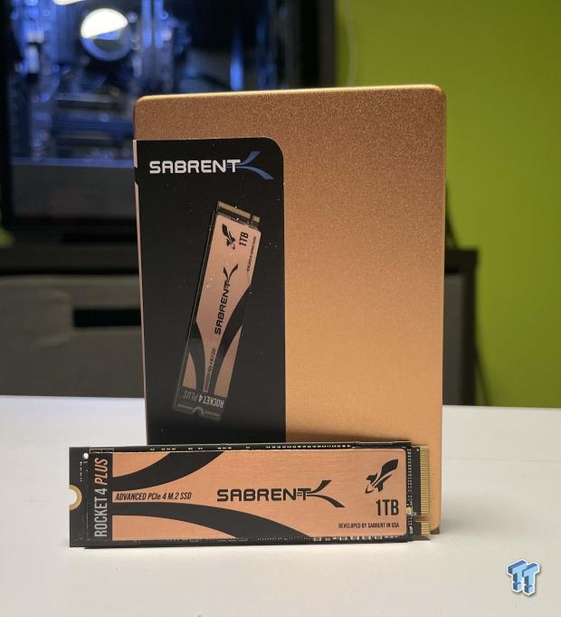 GIGABYTE Z690 AORUS Tachyon Motherboard Review 36