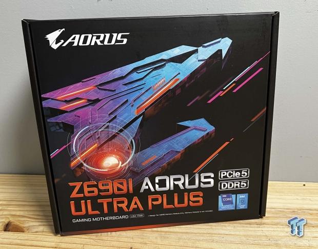 AORUS Z690i Ultra Plus Motherboard Review 05