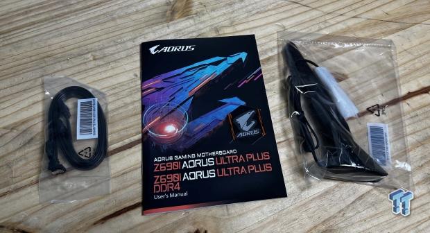 AORUS Z690i Ultra Plus Motherboard Review 07