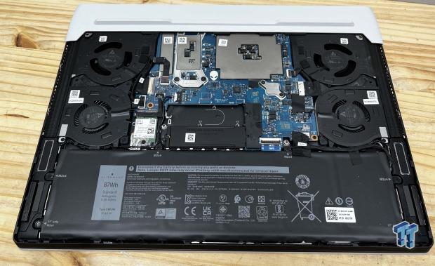 Alienware X15 R2 (2022) Gaming Laptop Review 09 | TweakTown.com
