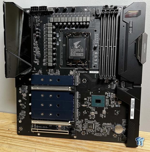 Gigabyte Z Aorus Xtreme Waterforce Motherboard Review