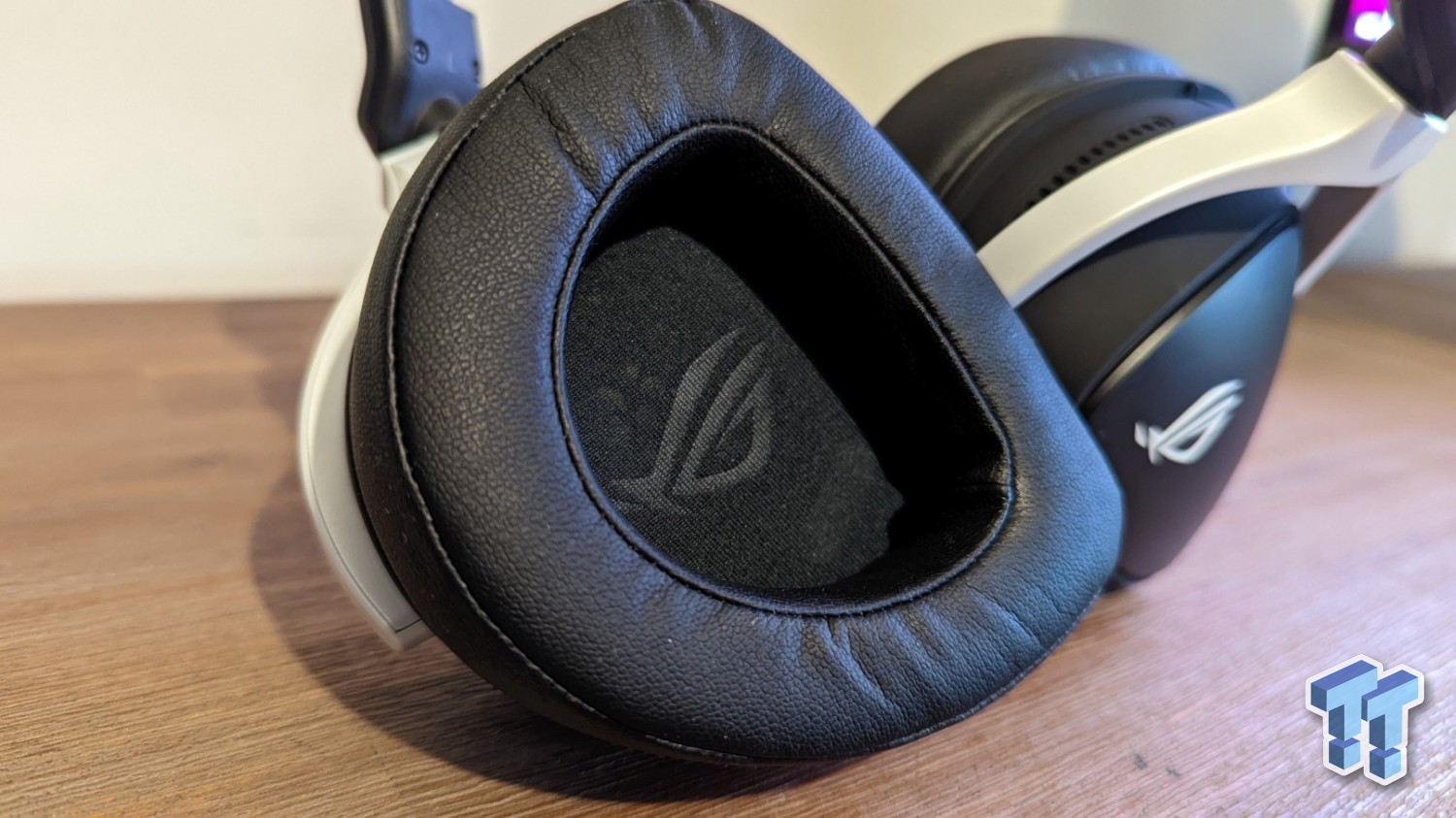 ASUS ROG Delta S Wireless Reviewed - Most Comfortable Wireless Gaming  Headset? 