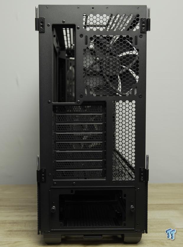 LANCOOL III – LIAN LI is a Leading Provider of PC Cases