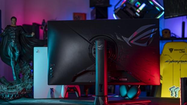 Even from the back of the ROG Strix XG32UQ, your friends will be jealous