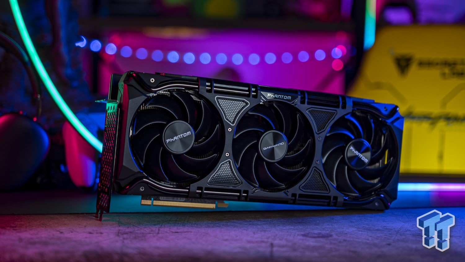 Products :: Gainward GeForce RTX™ 4080 Phantom GS