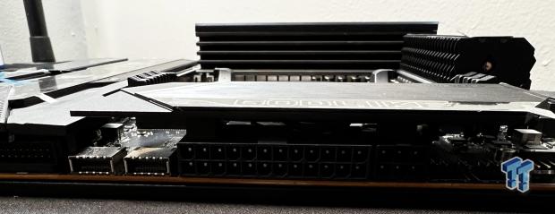 MSI MEG X670E GODLIKE Motherboard Review 14 MSI MEG X670E GODLIKE Motherboard Review 14