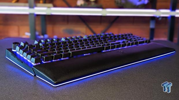 The New Gaming Keyboard KING?!  Razer BlackWidow V4 Pro Review