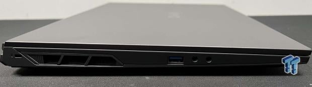 XMG Neo 16 Gaming Laptop Review with Oasis water cooling 11