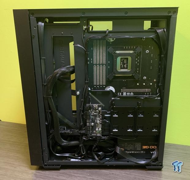 Maingear MG-1 Silver Gaming PC Review 09