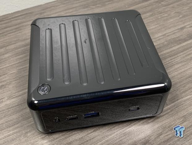 ASRock 4x4BOX-7840U Mini PC Review 08 ASRock 4x4BOX-7840U Mini PC Review 08