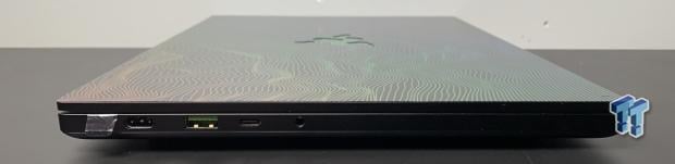 Razer Blade 14 (2023) Gaming Laptop Review 08