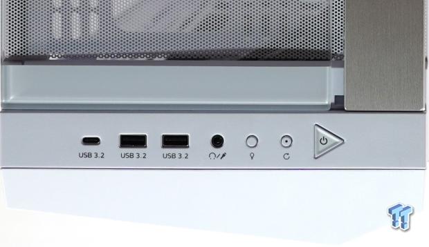 XPG Battlecruiser II Super Mid-Tower Chassis Review 10