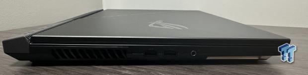 ASUS ROG Strix Scar 17 Gaming Laptop Review 08