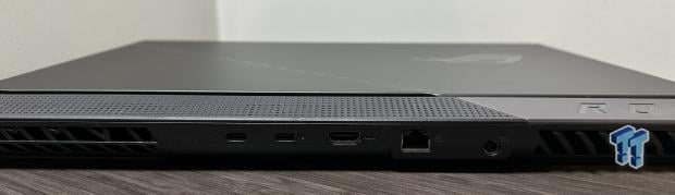 ASUS ROG Strix Scar 17 Gaming Laptop Review 09