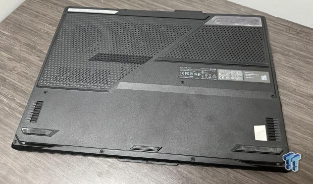 ASUS ROG Strix Scar 17 Gaming Laptop Review 10