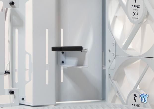 APNX Creator C1 ChromaFlair Mid-Tower Case Review 12