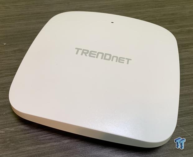 TRENDnet TEW-925DAP AX5400 Wi-Fi 6 PoE+ Access Point Review 08