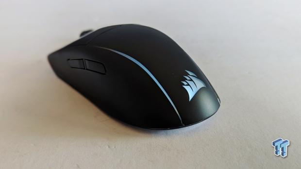 Corsair M75 WIRELESS Lightweight RGB Mouse Review 2