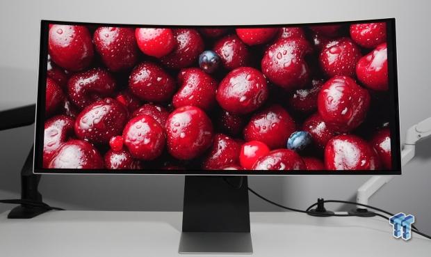 Samsung G8 34-inch QD-OLED Gaming Monitor Review - 175Hz for $900 33