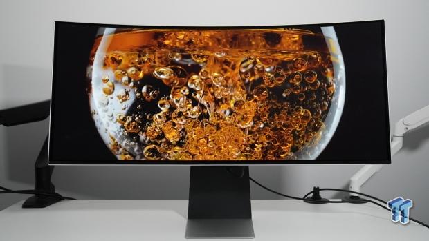 Samsung G8 34-inch QD-OLED Gaming Monitor Review - 175Hz for $900 36