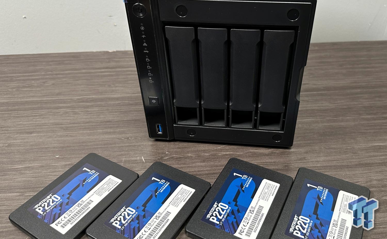 【完動・美品】ASUSTOR DRIVESTOR 4 Pro - AS3304T Amazon.com: Asustor AS3304T 4 Bay NAS Quad-Core CPU, 2.5Gbe