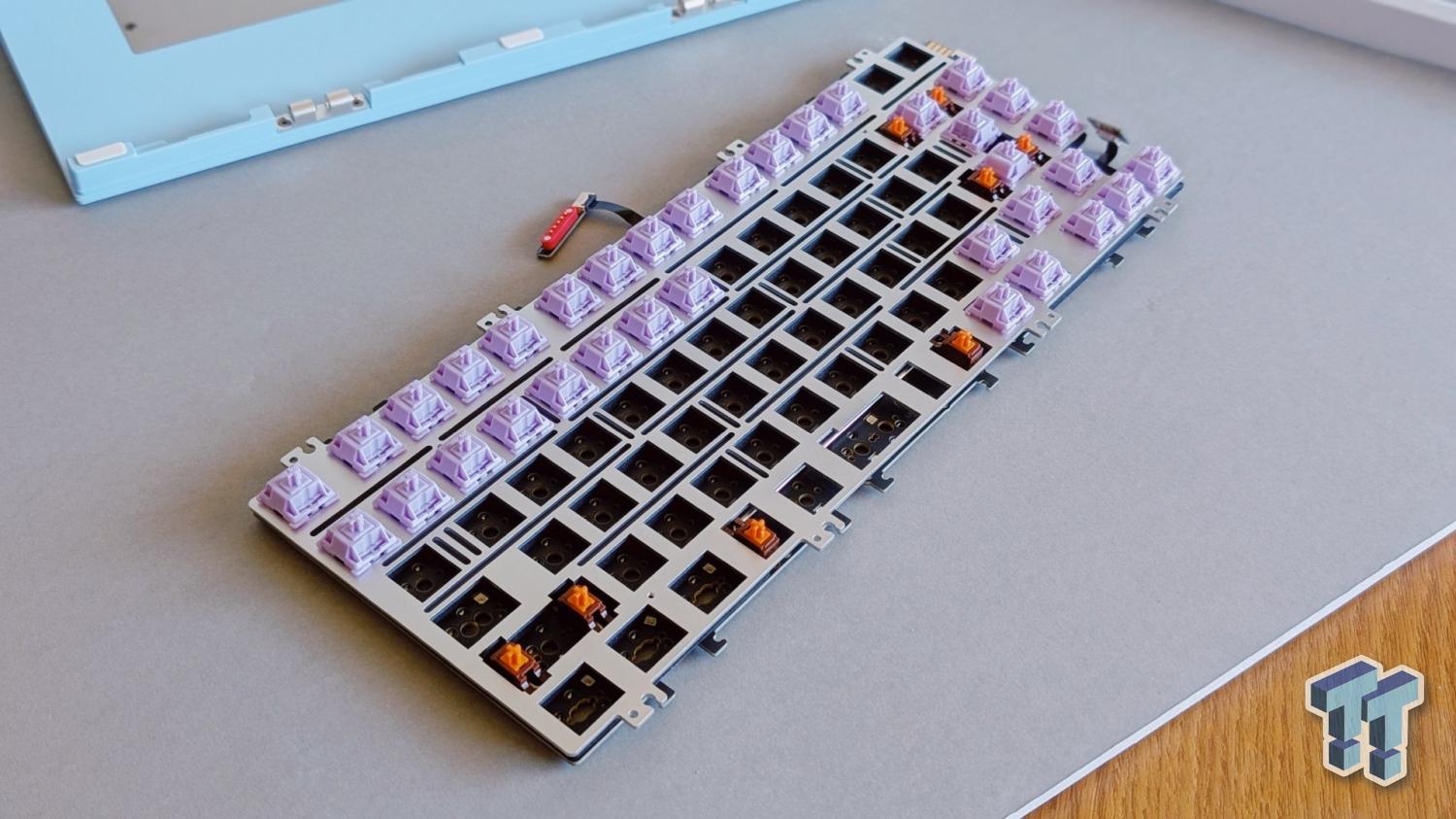 Meletrix Zoom75 TIGA Mechanical Keyboard Kit Review - Build It Yourself