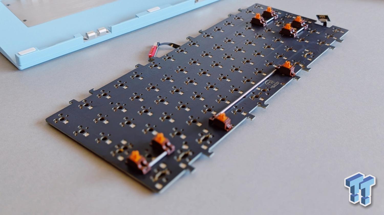 Meletrix Zoom75 TIGA Mechanical Keyboard Kit Review - Build It Yourself - Flight Electronic Keyboard Kit Review And Customization