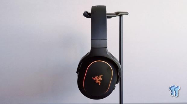 Razer Barracuda X Chroma Wireless Gaming Headset Review - Bright Lights, Big Sound 11