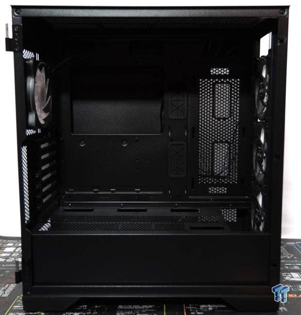 Chieftec APEX E-ATX Chassis Review 11