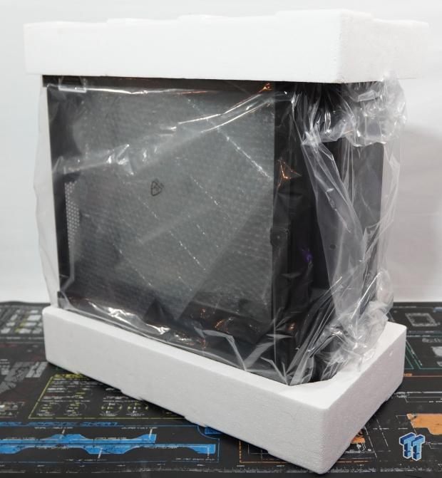 Chieftec APEX E-ATX Chassis Review 2