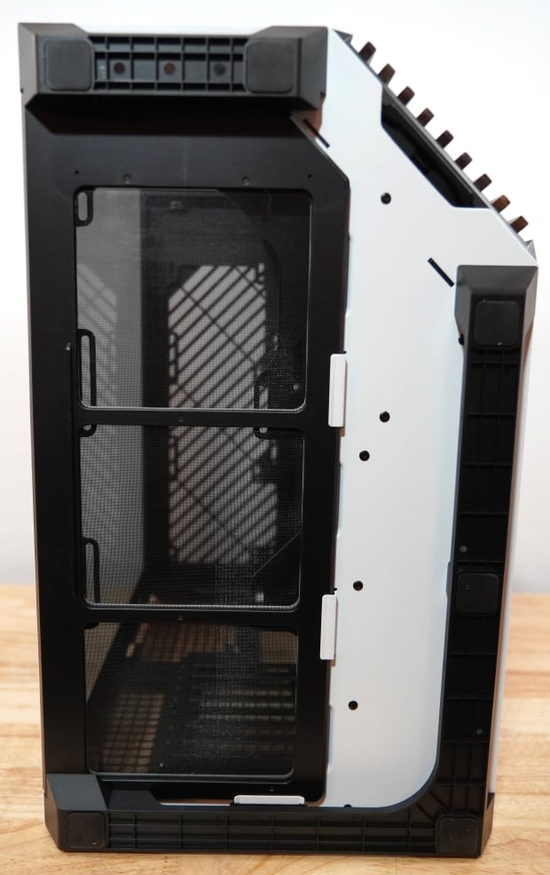 APNX V1-W Dual Chamber Mid-Tower Case Review 11