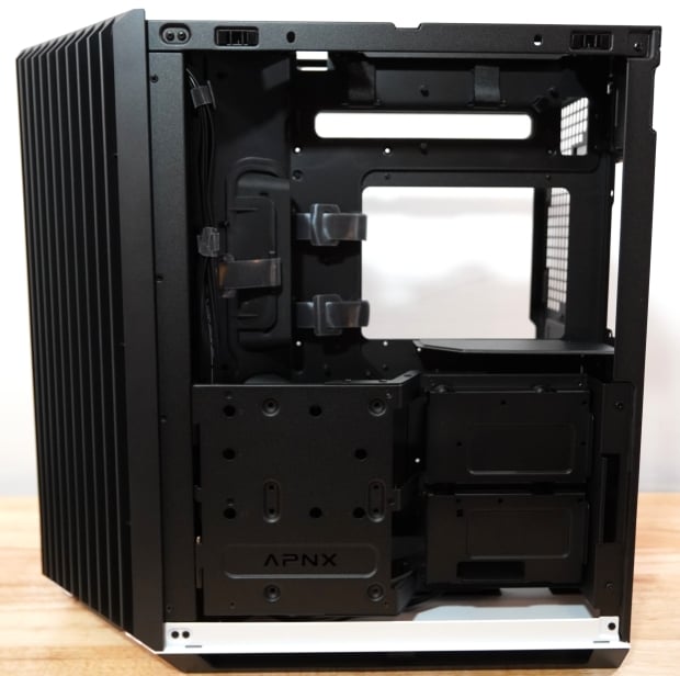 APNX V1-W Dual Chamber Mid-Tower Case Review 16