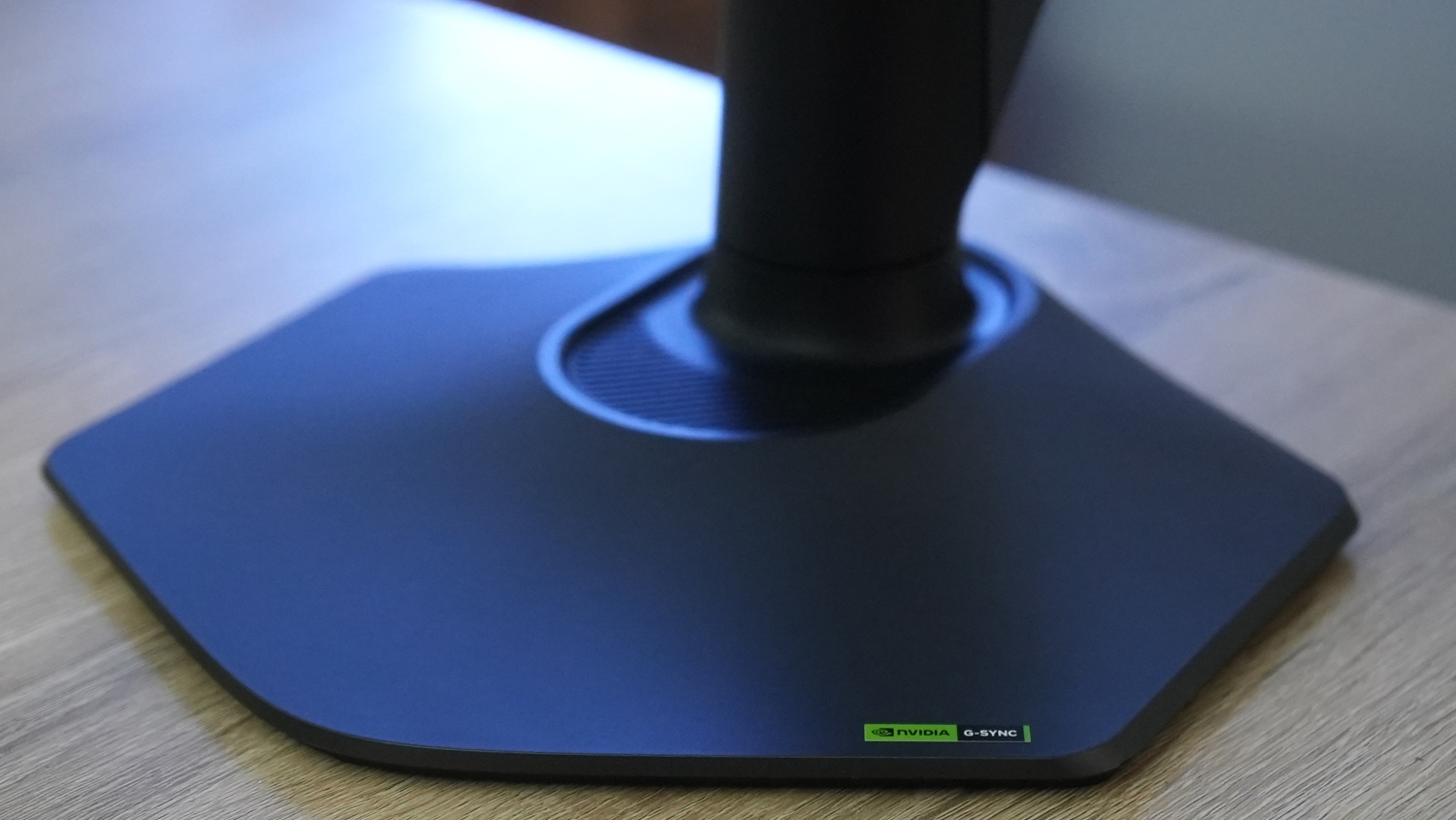 Alienware AW2725QF Dual Resolution Monitor Review: 4K and 1080p Gaming ...