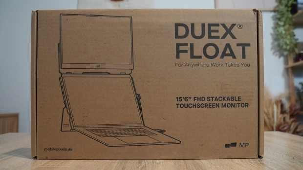 Duex Float 15.6 Portable Monitor Review - A Permanent Addition to My Tech Travel Bag 21
