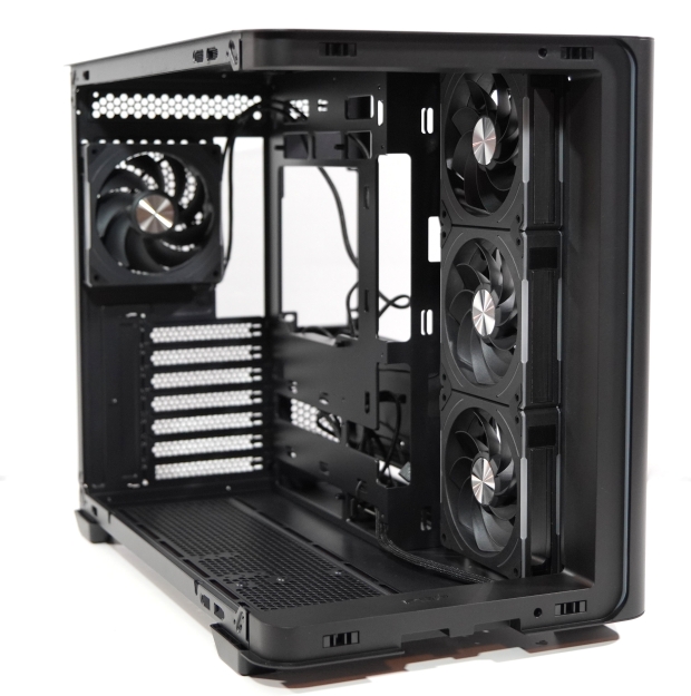 FSP M580 Plus Mid-Tower Chassis Review 11