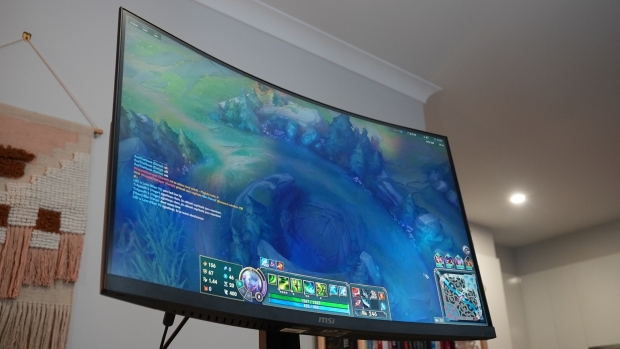 MSI MAG 321CUPDF Review - World's First Dual-Mode Curved Gaming Monitor 35