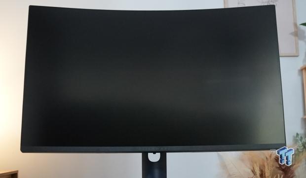 Alienware AW3225DM Gaming Monitor - 32-inch QHD 180Hz for $319