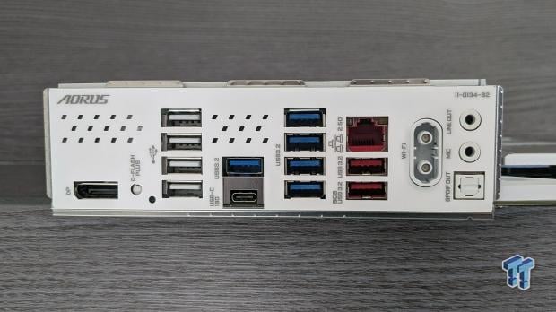 GIGABYTE B850 AORUS ELITE WIFI7 ICE Motherboard Review 11