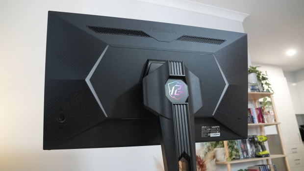ASRock Phantom Gaming PGO32UFS WOLED Monitor Review - 4K 240Hz / 1080p 480Hz for $899 27
