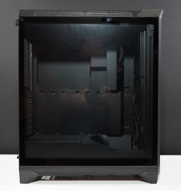Fractal Design Meshify 3 Mid-Tower Chassis Review 4