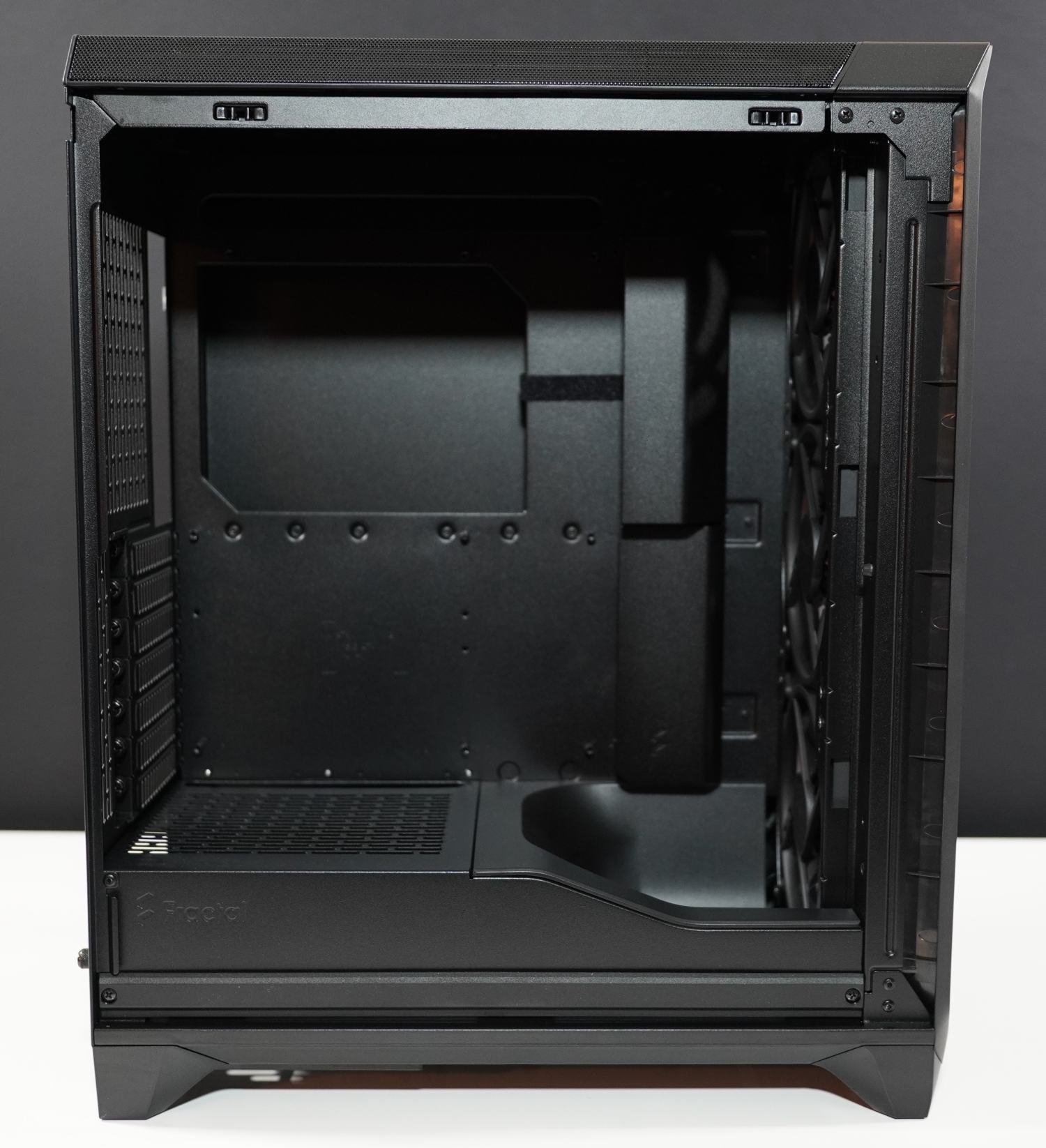 Fractal Design Meshify 3 Mid-Tower Chassis Review
