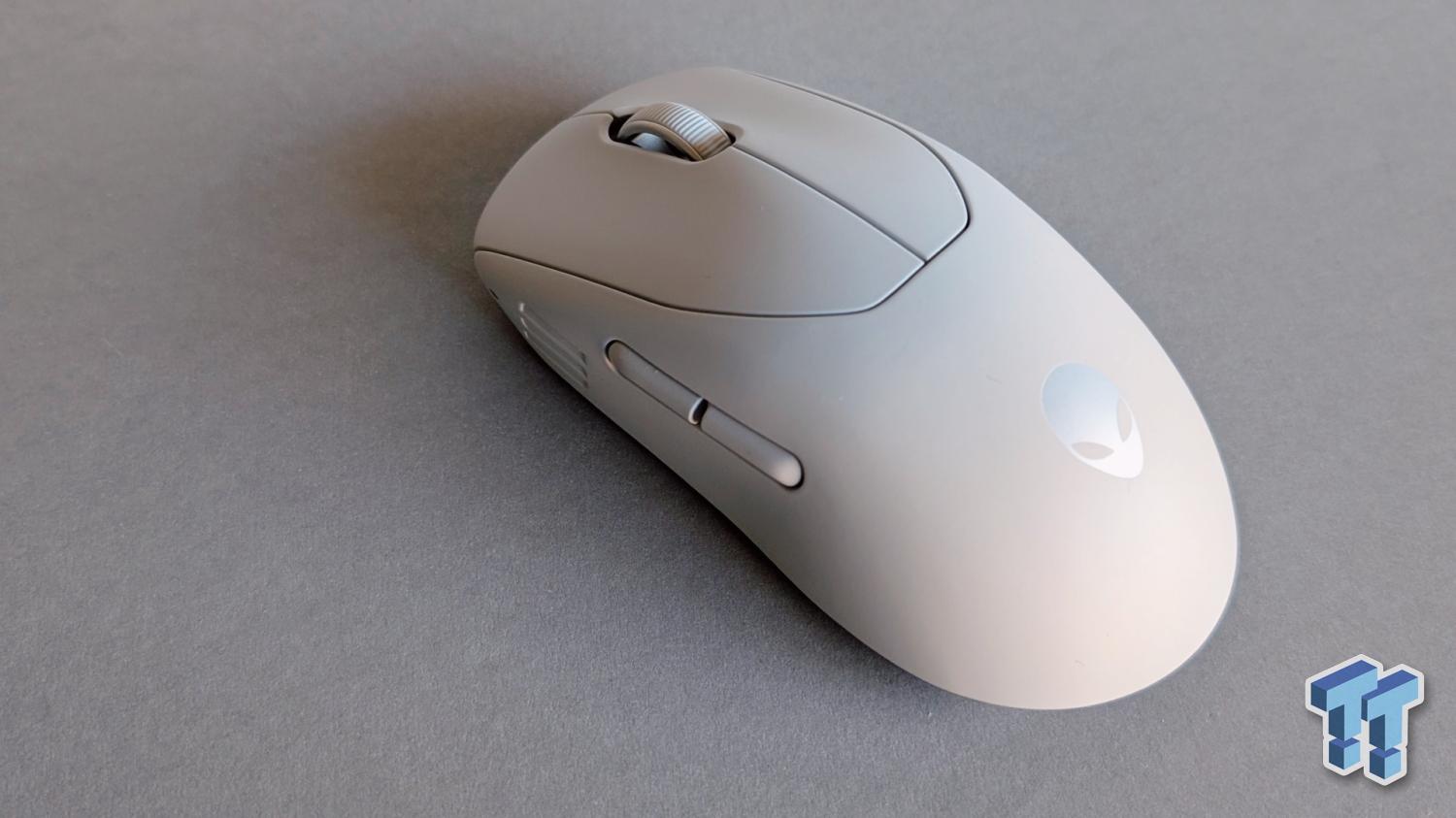 Alienware Pro Wireless Gaming Mouse Review - Lightweight