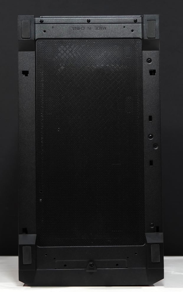 XPG Starker Air BTF Chassis Review 12
