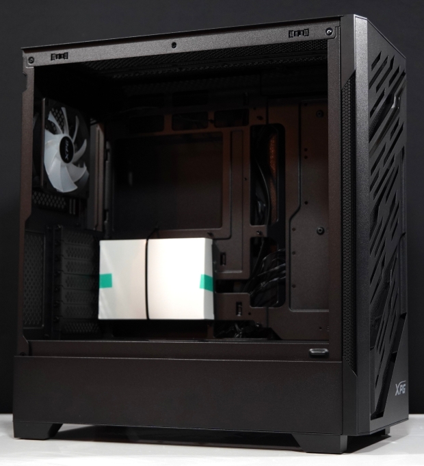 XPG Starker Air BTF Chassis Review 14