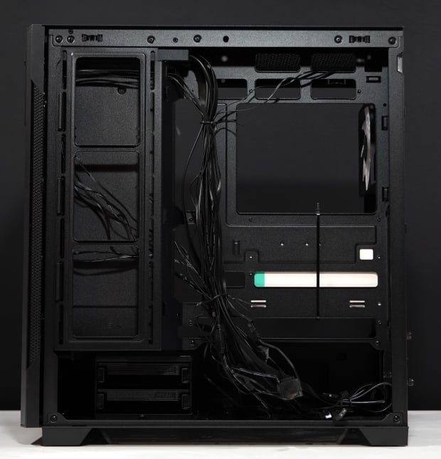 XPG Starker Air BTF Chassis Review 15