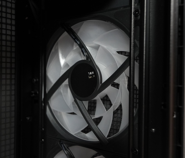 MSI MPG Velox 300R Airflow PZ Mid-Tower Chassis Review 16